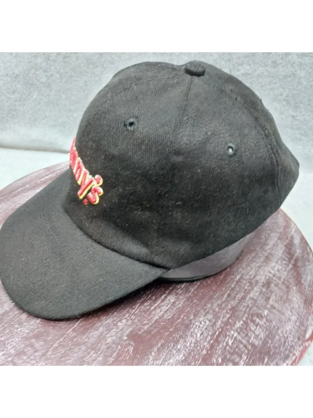 Dennys Black Adjustable Baseball Cap With‎ Embroidered Logo And Metal Clasp